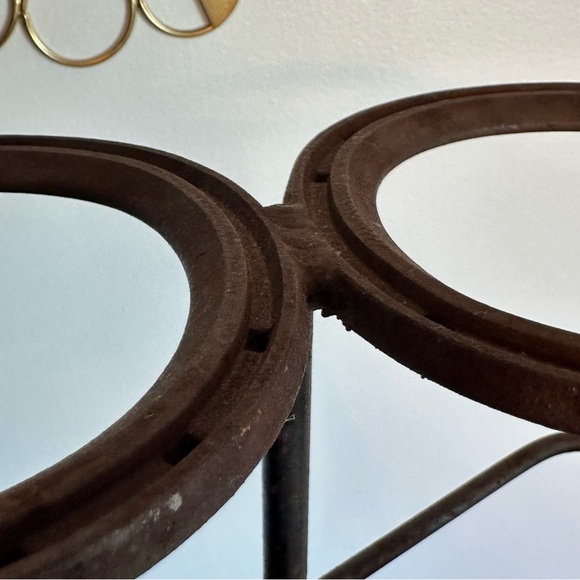 Metal Horse Shoe Umbrella Stand Fireplace Tool Holder Drink Stand Unique Rustic - Picture 6 of 16
